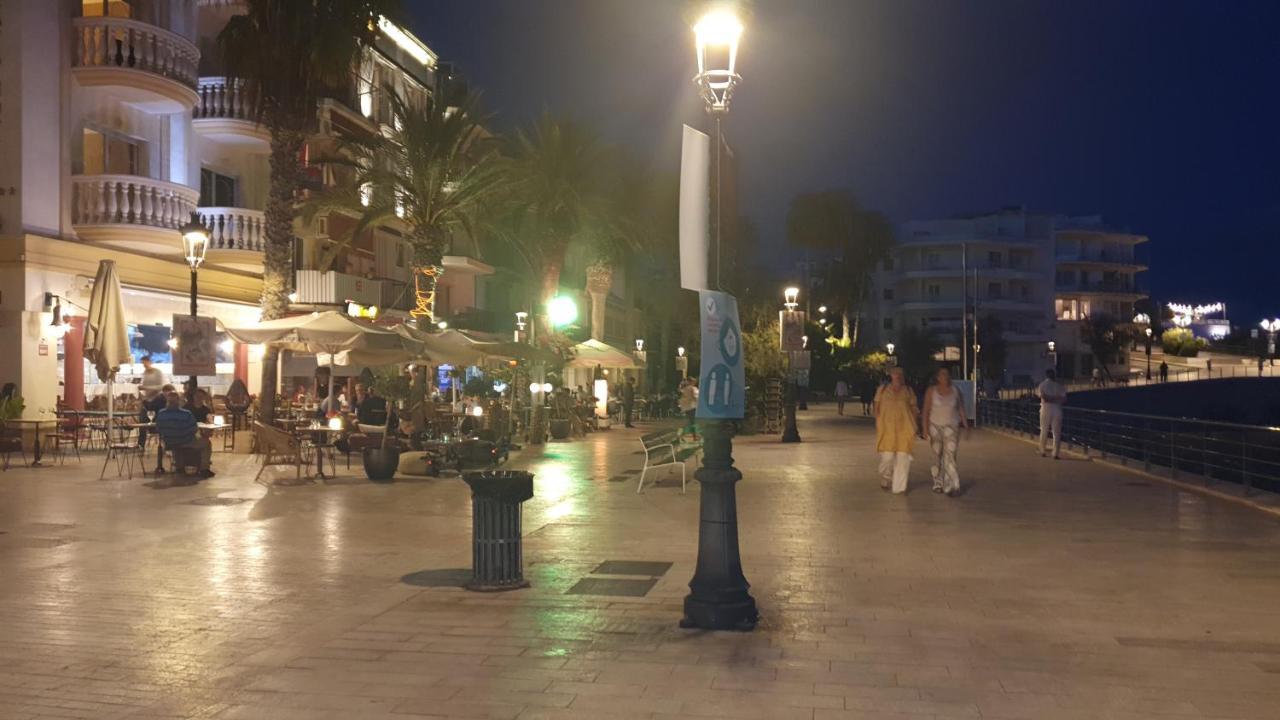 Apartamento Con Oficina Y Vistas Al Mar Sitges Ngoại thất bức ảnh